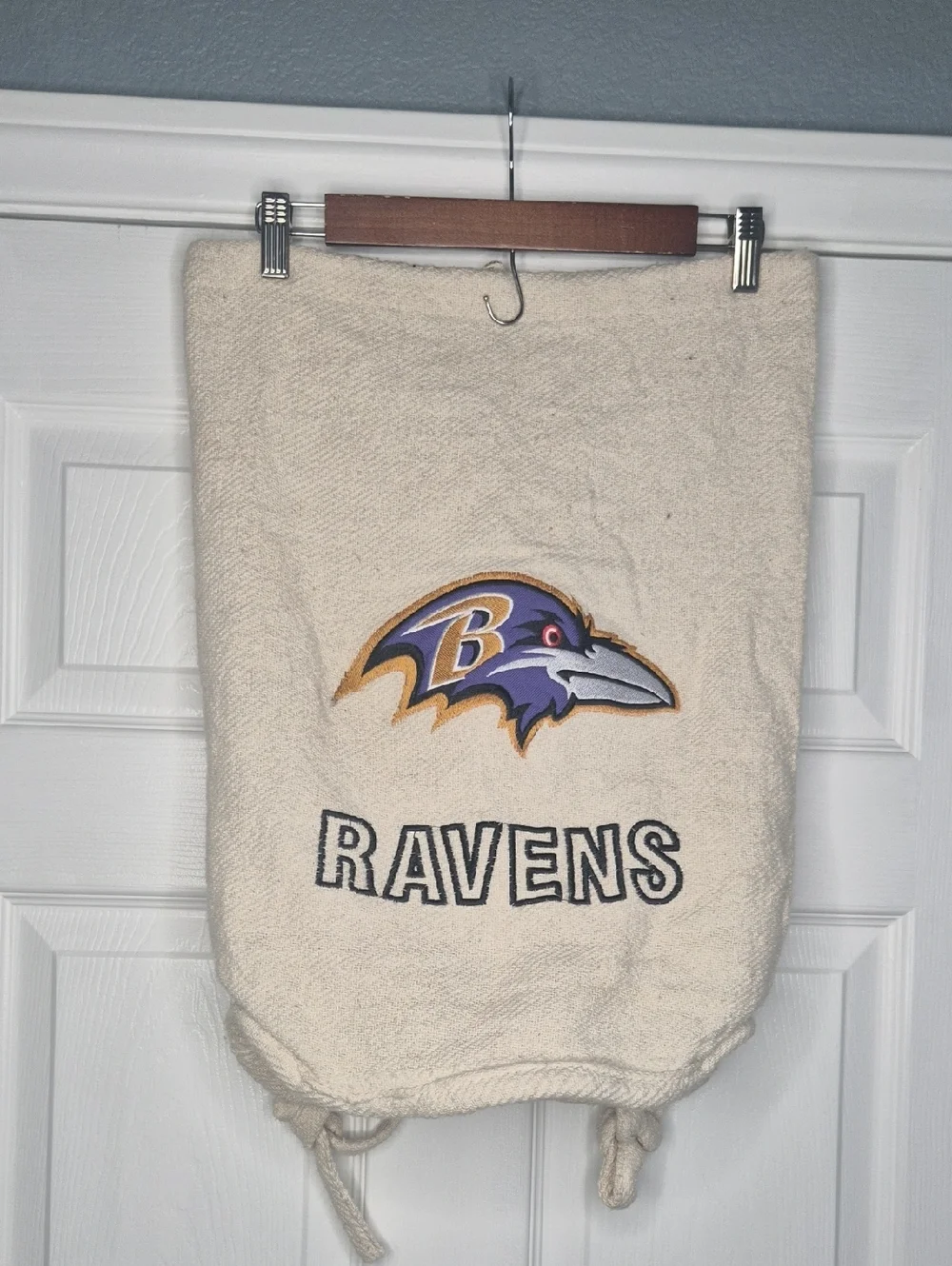Baltimore Ravens Embroidered Cream Drawstring Backpack - Picture 1 of 5